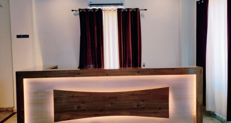 HOTEL CORBETT REGENCY