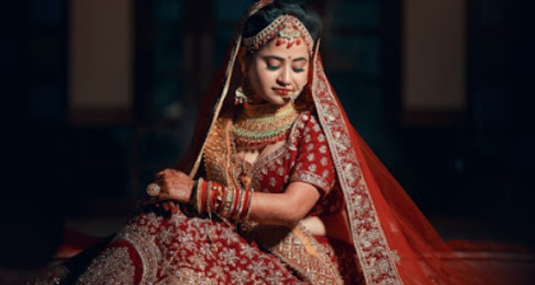 Monalisa Salon & Spa SANDEEP makeup Artists - Bharatpur