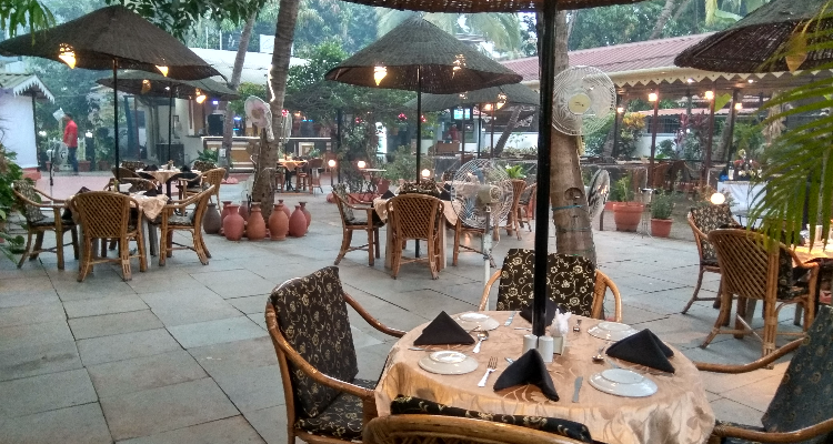 Octima restaurant, bar & cafe | Best Restaurant in Cavelossim | Best Cafe/Top 5 Bar in Cavelossim