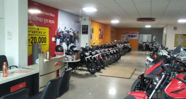 ssCredR Used Bikes Showroom - Sikar