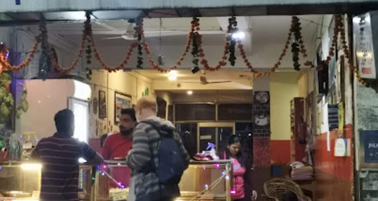 Babylon Restaurant, Pumpernickel German Bakery - Rishikesh