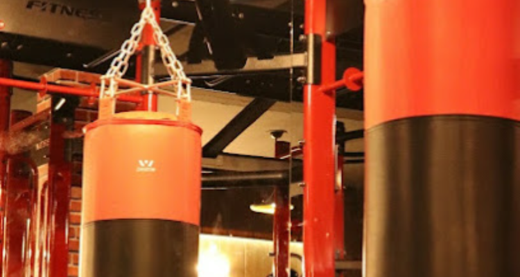 Fitless 2 Fitness Gym - Best gym in Khandari / Best gym in Dayalbagh / Best ladies gym in Agra