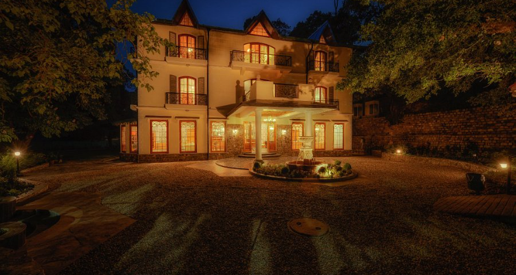 WELCOMHERITAGE ASHDALE ( LUXURY BOUTIQUE HOTEL)