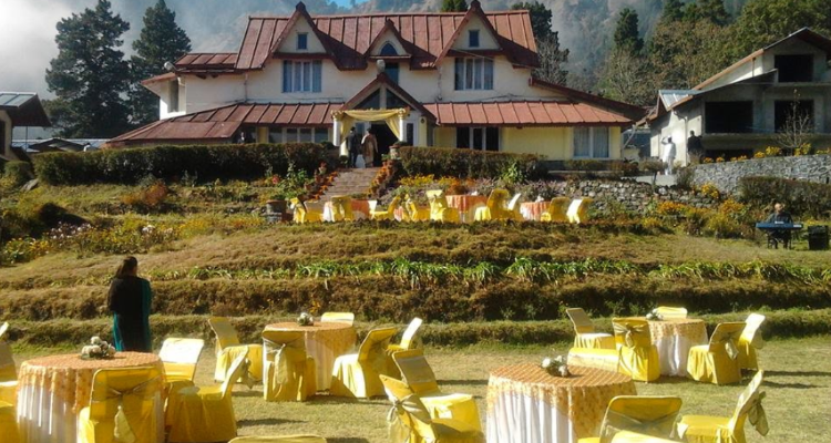 The Earl's Court, Nainital