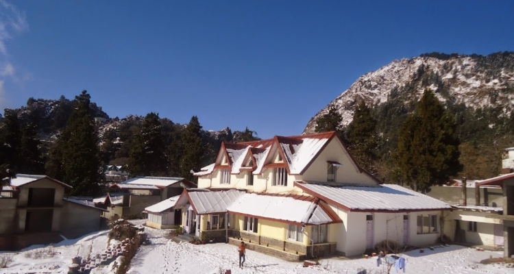 The Earl's Court, Nainital