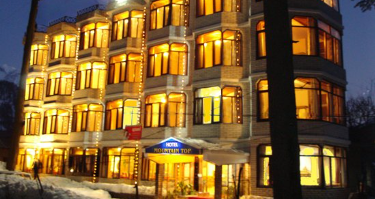 Mountain Top Hotel In Manali