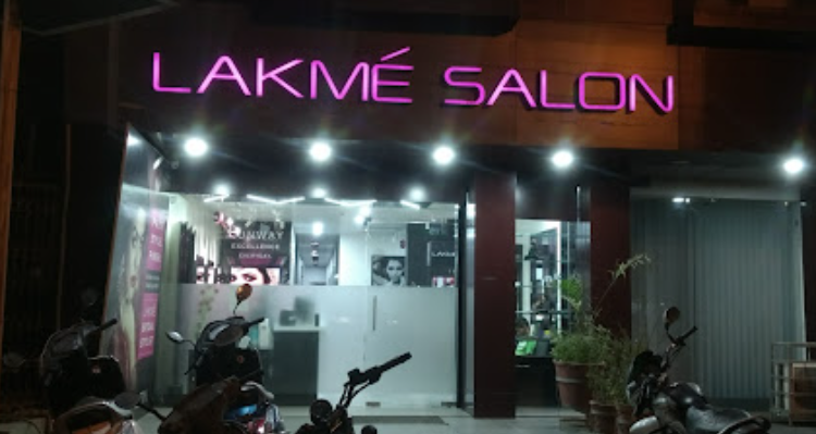 Lakme Salon || Best Women Salon | Beauty Parlour In Bilaspur