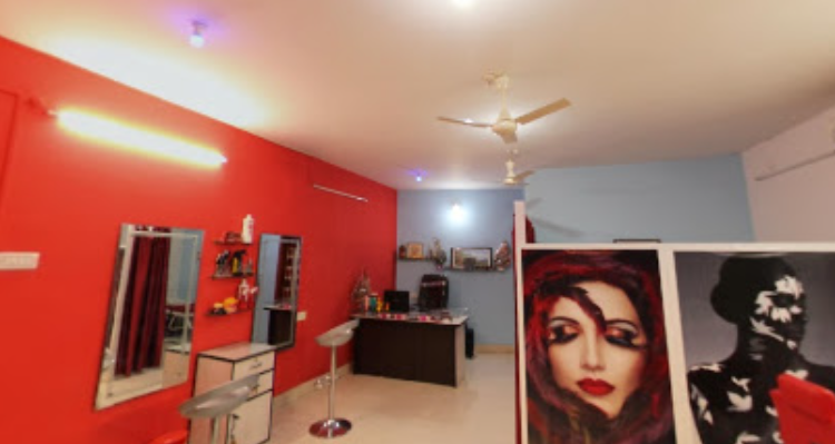 Divine Beauty Parlour & Spa - Bilaspur