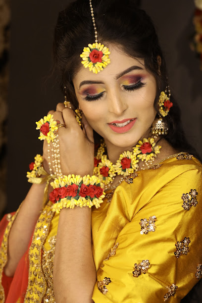 NAURIN KHAN MAKEOVERS - Bilaspur