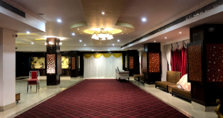Hotel Parnil Palace, Banquet Hall - Guwahati