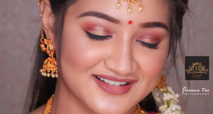 Dipanjali Lahkar Makeup Artist | Best Makeup Artist in Guwahati