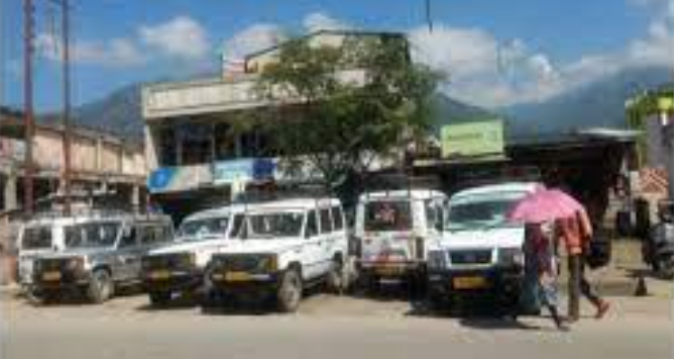 Tarikhet Taxi Stand - Uttarakhand