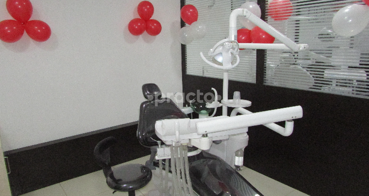 ssShivam Dental Clinic and Implant Center
