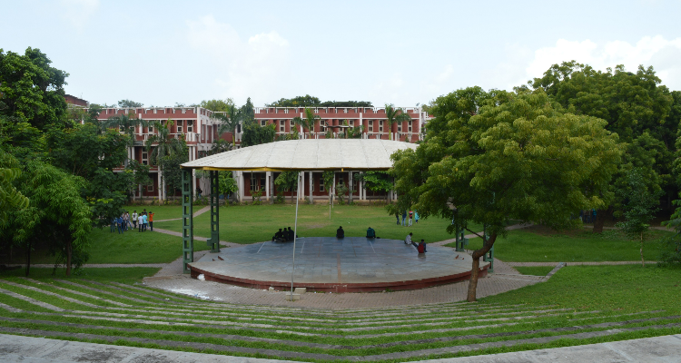 ssSarvajanik College of Engineering & Technology