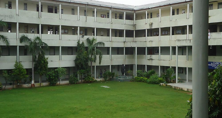 ssAshvinbhai A Patel Commerce College ( AAPCC )