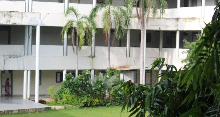 ssBholabhai Patel College of Computer Studies