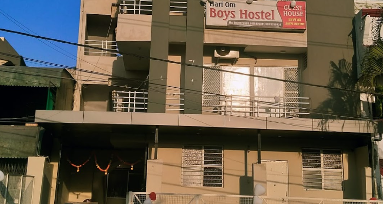 ssHari Om Boys Hostel and Guest house