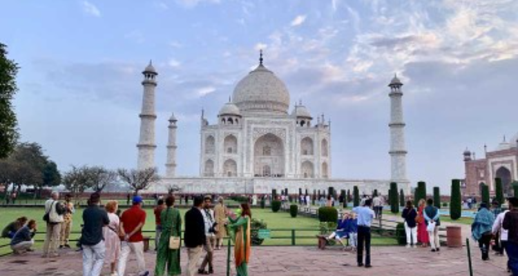 ssTaj Mahal Tour guide