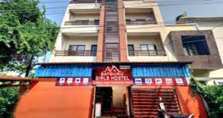Satguru Girls Hostel