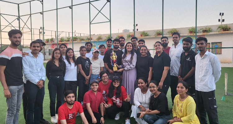 The Digital Socialite