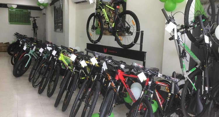 Cycle World