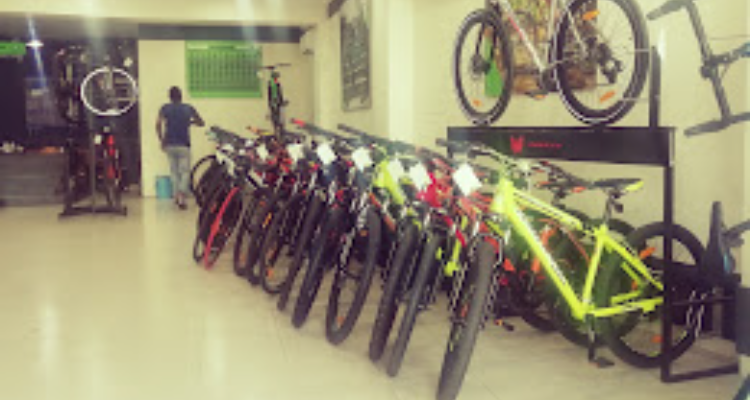 Cycle World