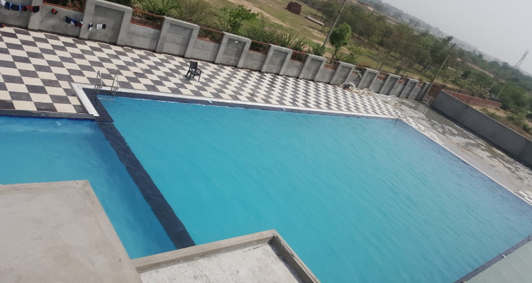 RS Hotel and Swimming Pool