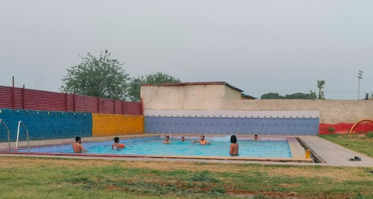 The royal swimming pool