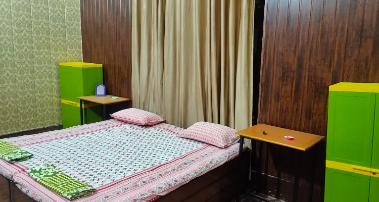 Mahalakshmi Girls PG