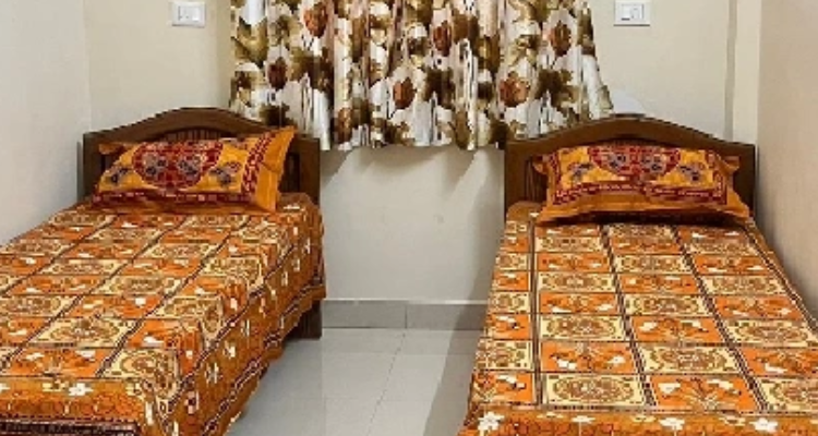 Vedha Ladies Hostell