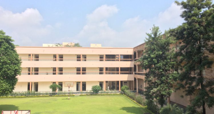 Sherwood College Of Professional Management, Lucknow