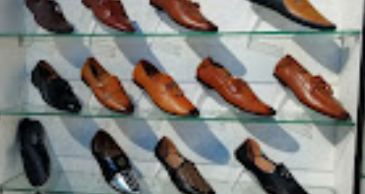 Hollywood Fashion Sale