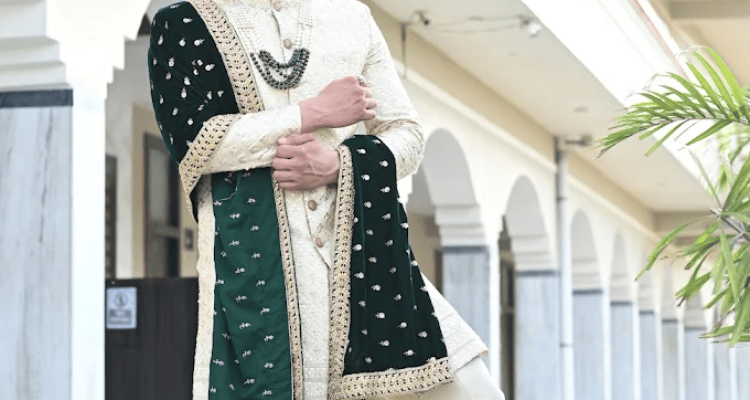 Aakash Textile- Best Rental Dresses in jaipur,  Pre-wedding Dresses on Rent