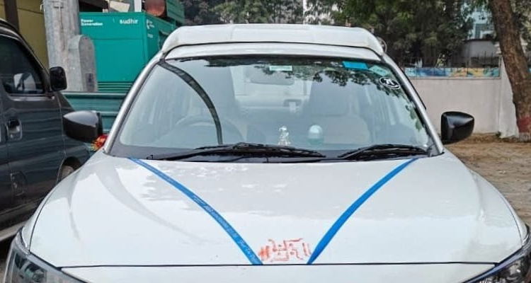 Aarohi Taxi Service Varanasi