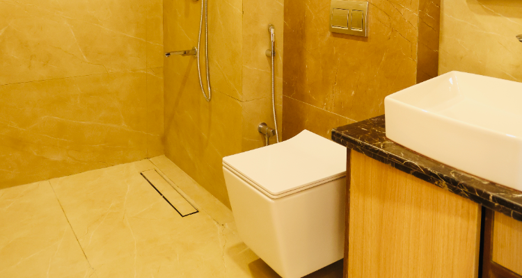 Vseven Hotel
