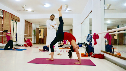Yogi Anoop Yogic Therapy Lucknow