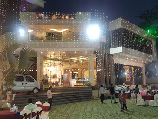 KL7 Hotel & Banquets