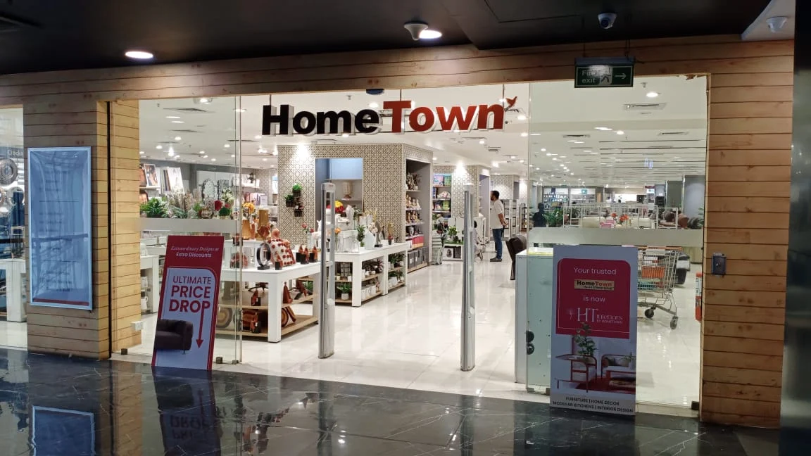 HomeTown Furniture and Decor