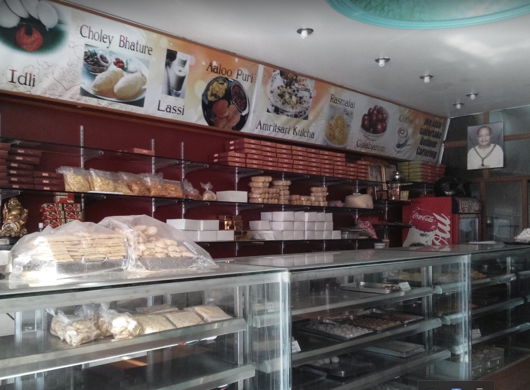 Anand Puri Restaurant Dehradun 