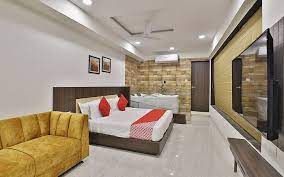 Hotel Privya Rooms & Banquet