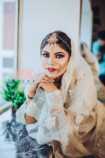 Manpreet Bassi - Makeup Artist in Chandigarh