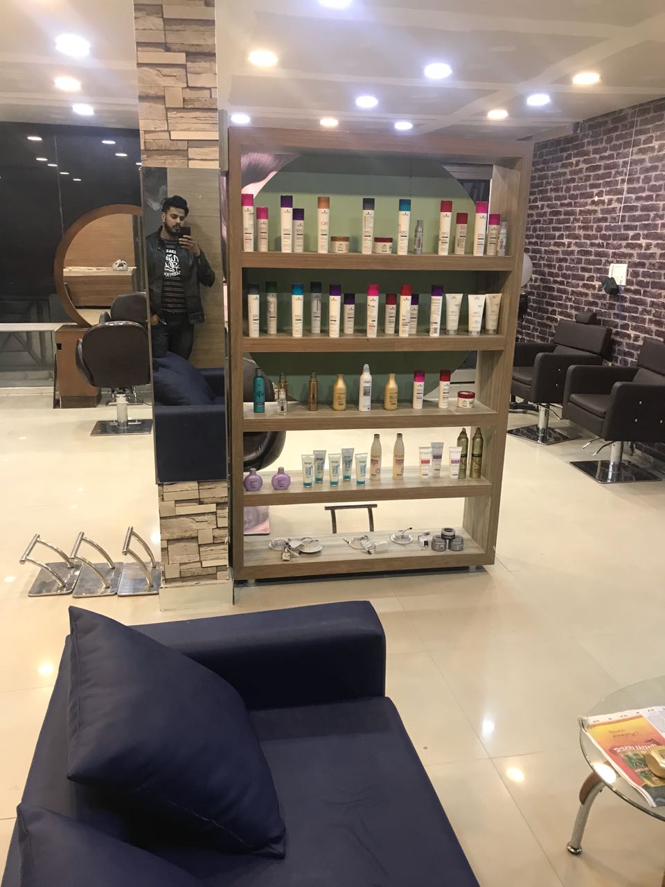 Hair Texture Unisex Salon