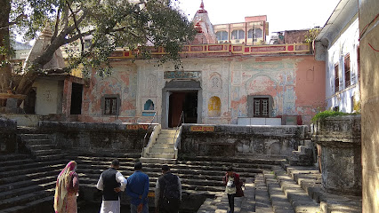 Rishikund प्राचीन तालाब - Rishikesh