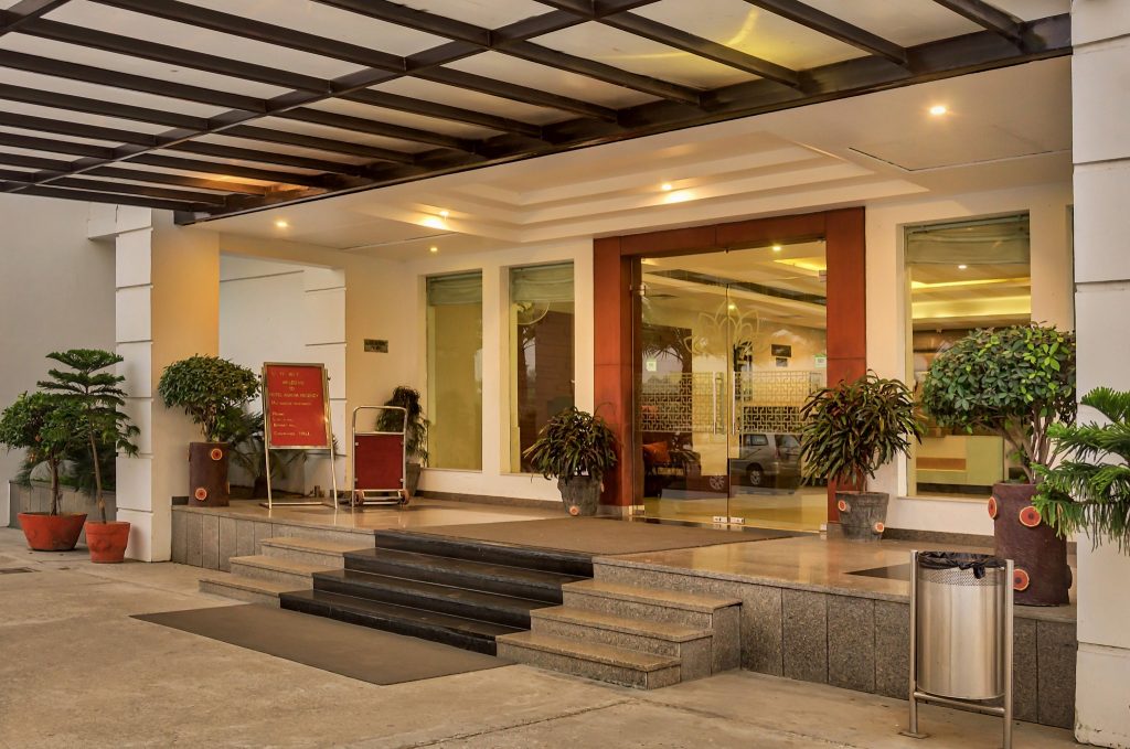 Hotel Ananya Regency - Gateway to Corbett