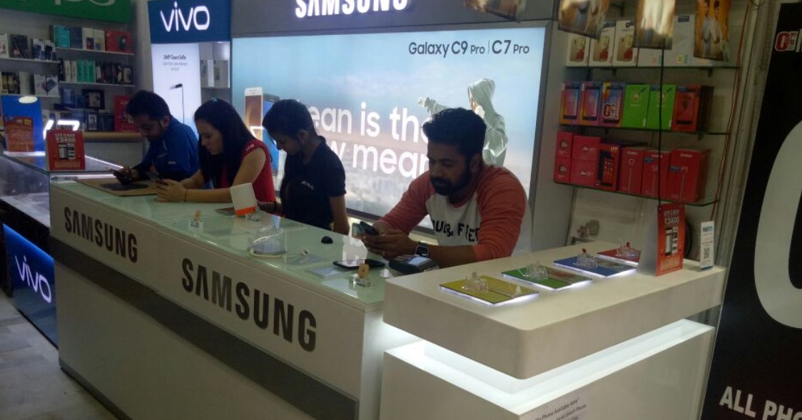 Mohit Communication Mobile Store