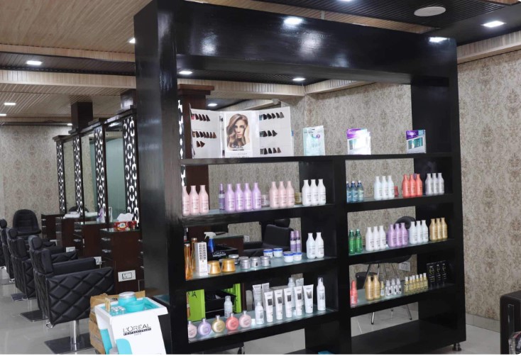 His N Her Unisex Salon Hair & Beauty Academy