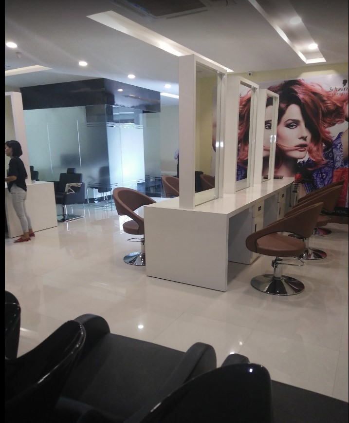 Big Master Unisex Salon