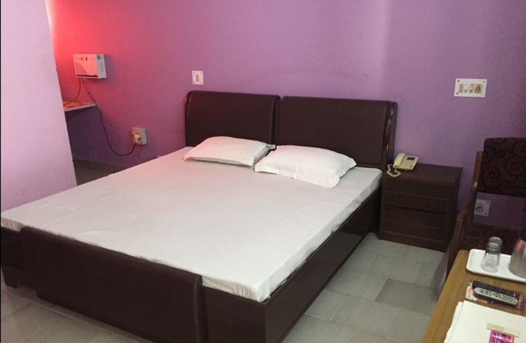 Hotel Magnet House