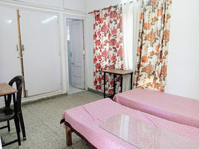 MAKKAR PG/HOSTEL