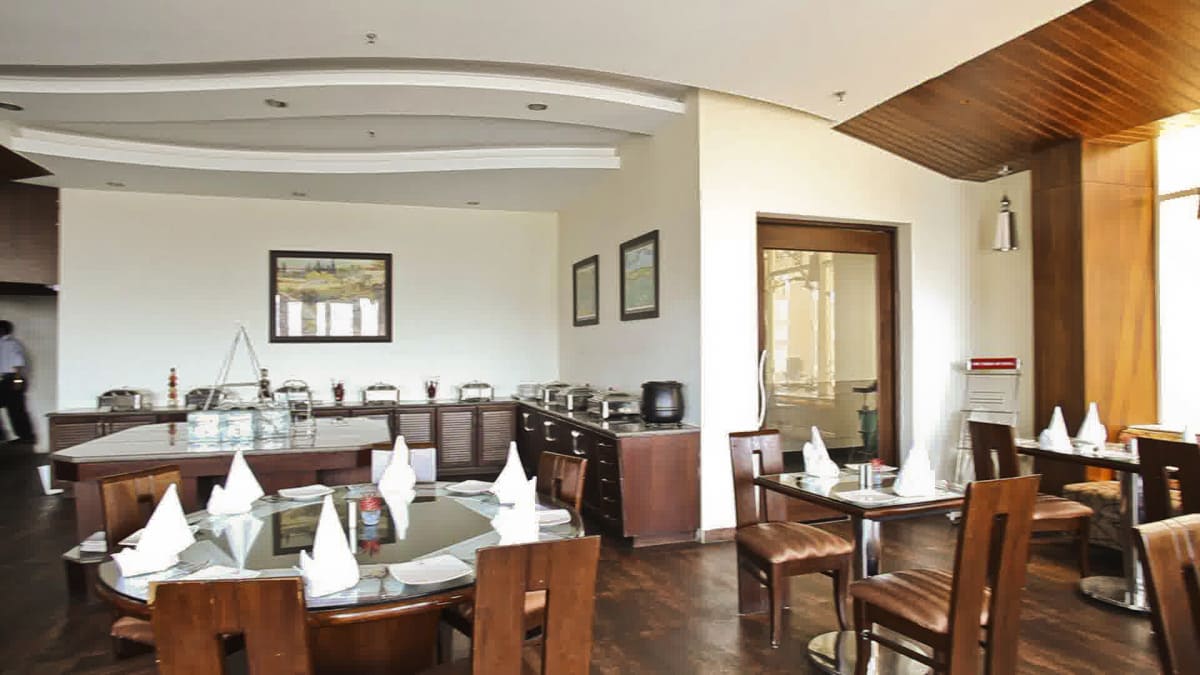 Royal Orchid Fort Resort